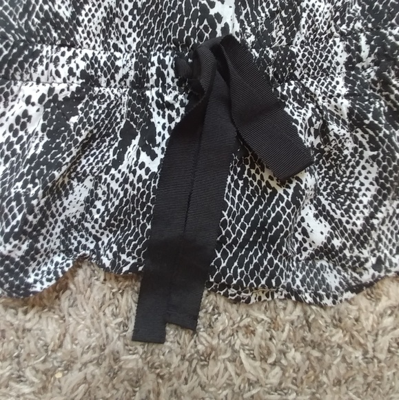 Snake Print Top - Picture 4 of 6